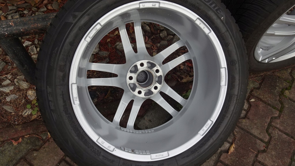Winterräder 19'' 5x112 Audi Q3 VW T-Roc Mercedes GLK GLC ET30 TPMS Product image