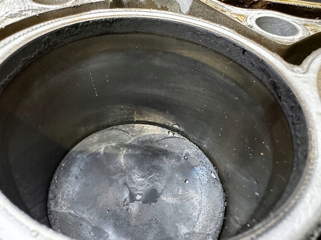 MOTORBLOCK UNTERE WELLENKOLBEN MERCEDES 1.8 CGI 271 820 Product image
