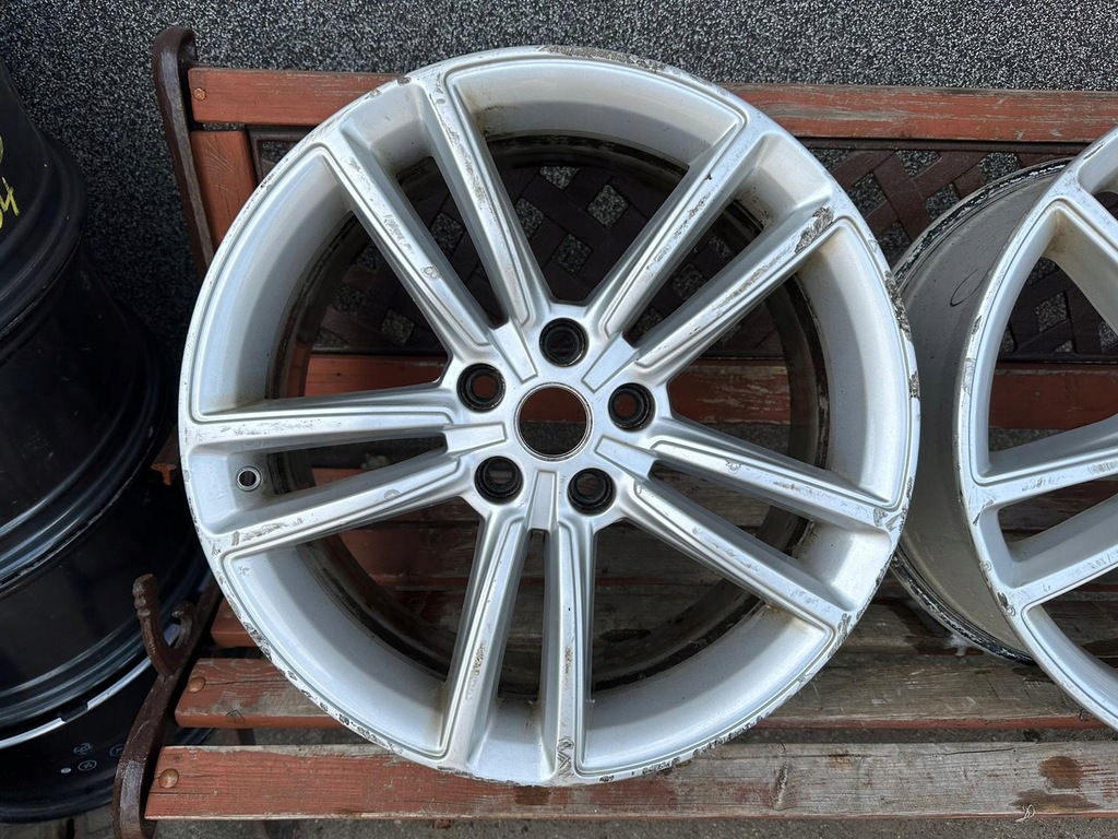 FELGE TESLA MODEL S 8x19 ET40 5x120 6007214-00-D (1354) Product image