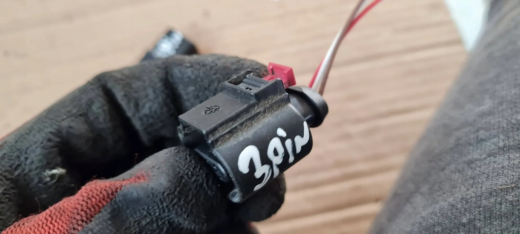 A5 8W STECKER CUBE 1J0973803 VW AUDI A4 B9 8W A5 Q7 4M Q5 80A Product image