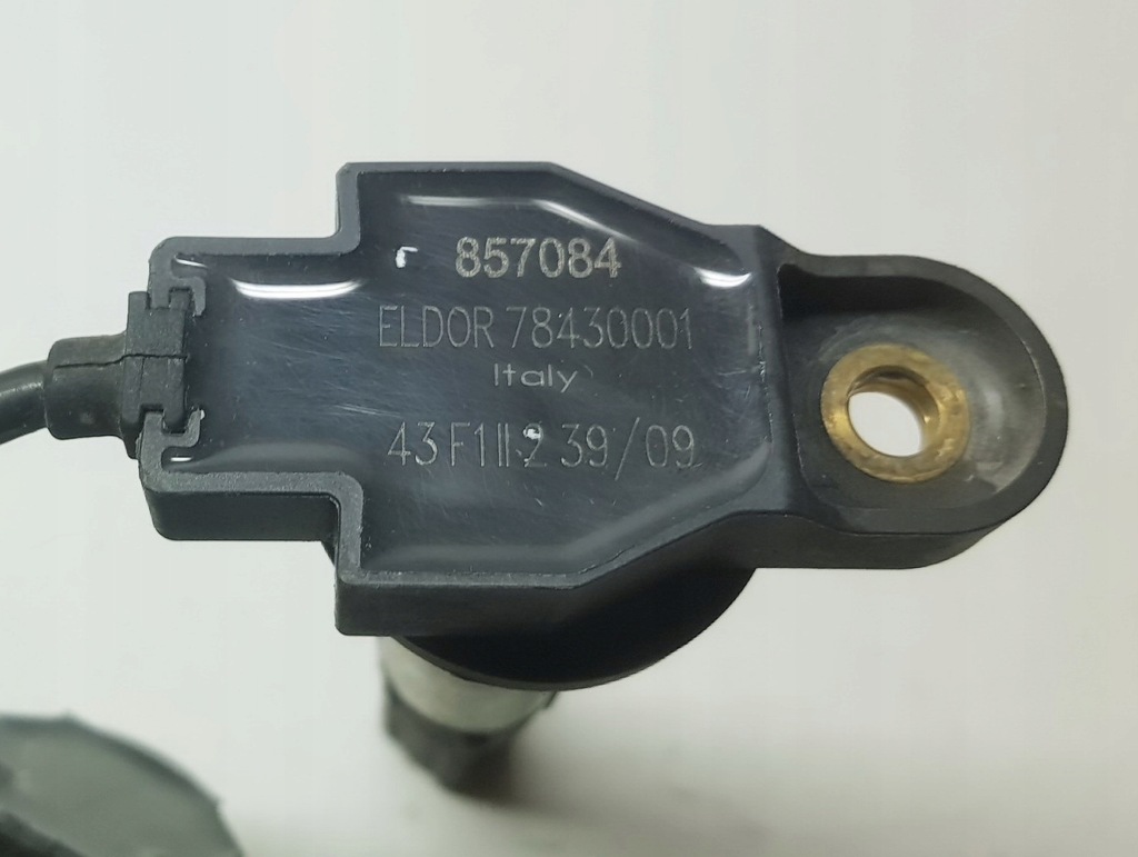 Tauschen Sie die Zündspulen der Ducati Hyperstrada 821 aus Product image
