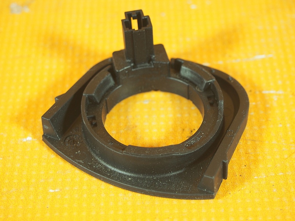 Audi Q3 83A 17 PS Wegfahrsperrenspule 8x0953206a / 5K0953254a Product image
