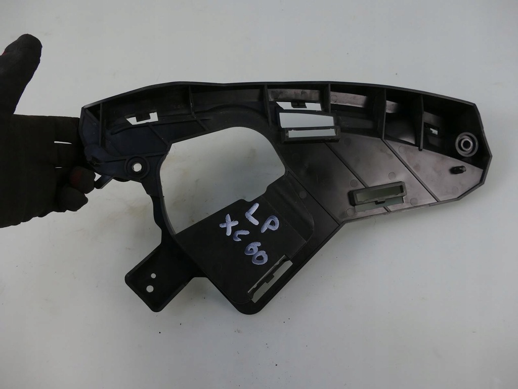 VOLVO XC60 I LIFT LINKS LAMPENSCHIEBER MONTAGE LINKS VORNE Product image