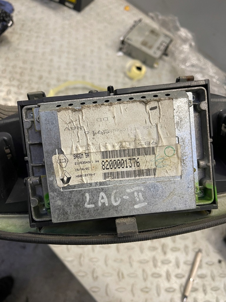 RENAULT LAGUNA II / SCENIC I Navigationsdisplay 8200001376 Product image