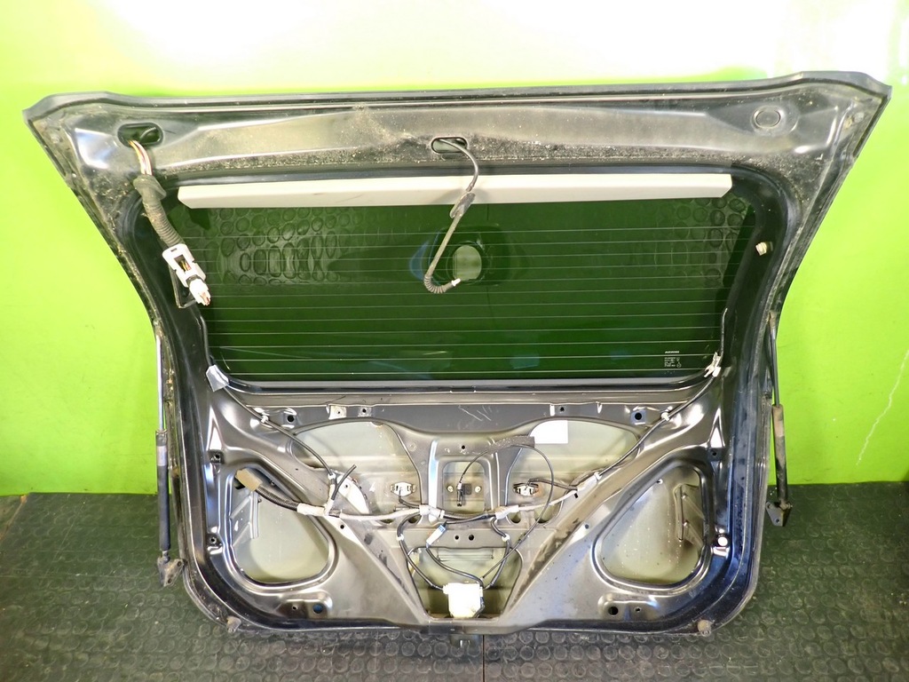 Heckklappe mit Glas HONDA FR-V 06 Product image