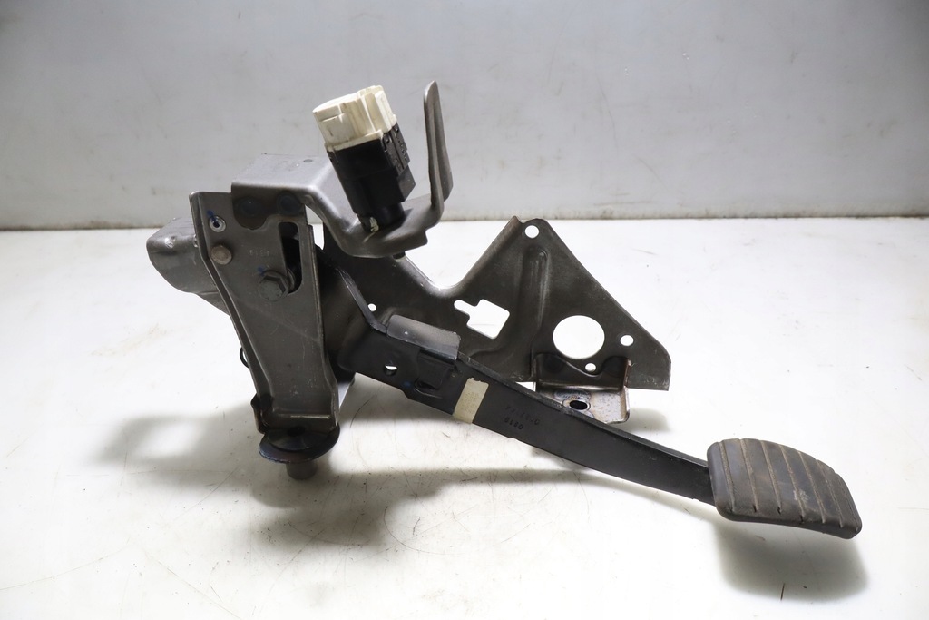 BREMSPEDAL RENAULT CLIO IV LIFT 1.5DCI Product image