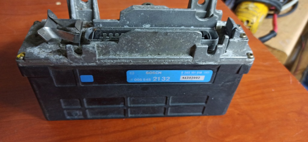 MERCEDES W124 E W201 COMPUTER ABS CONTROLLER BOSCH Product image
