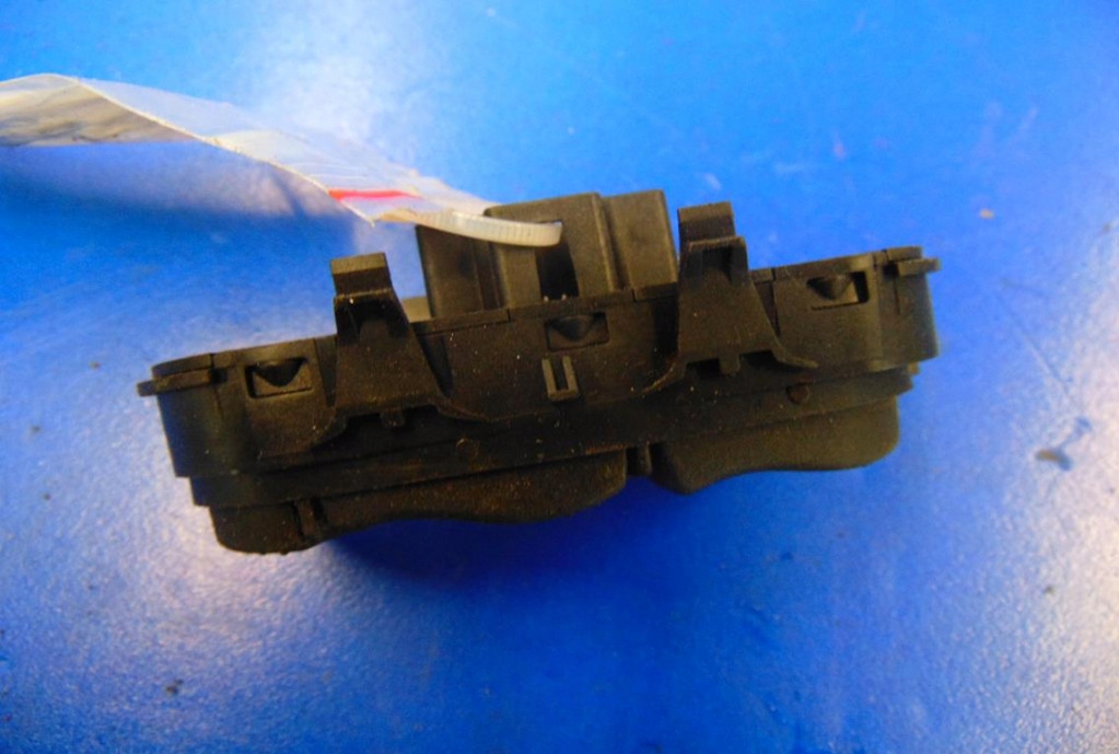 Ford Focus MK1 1,6 16V Glassschalter LK03162252 Product image