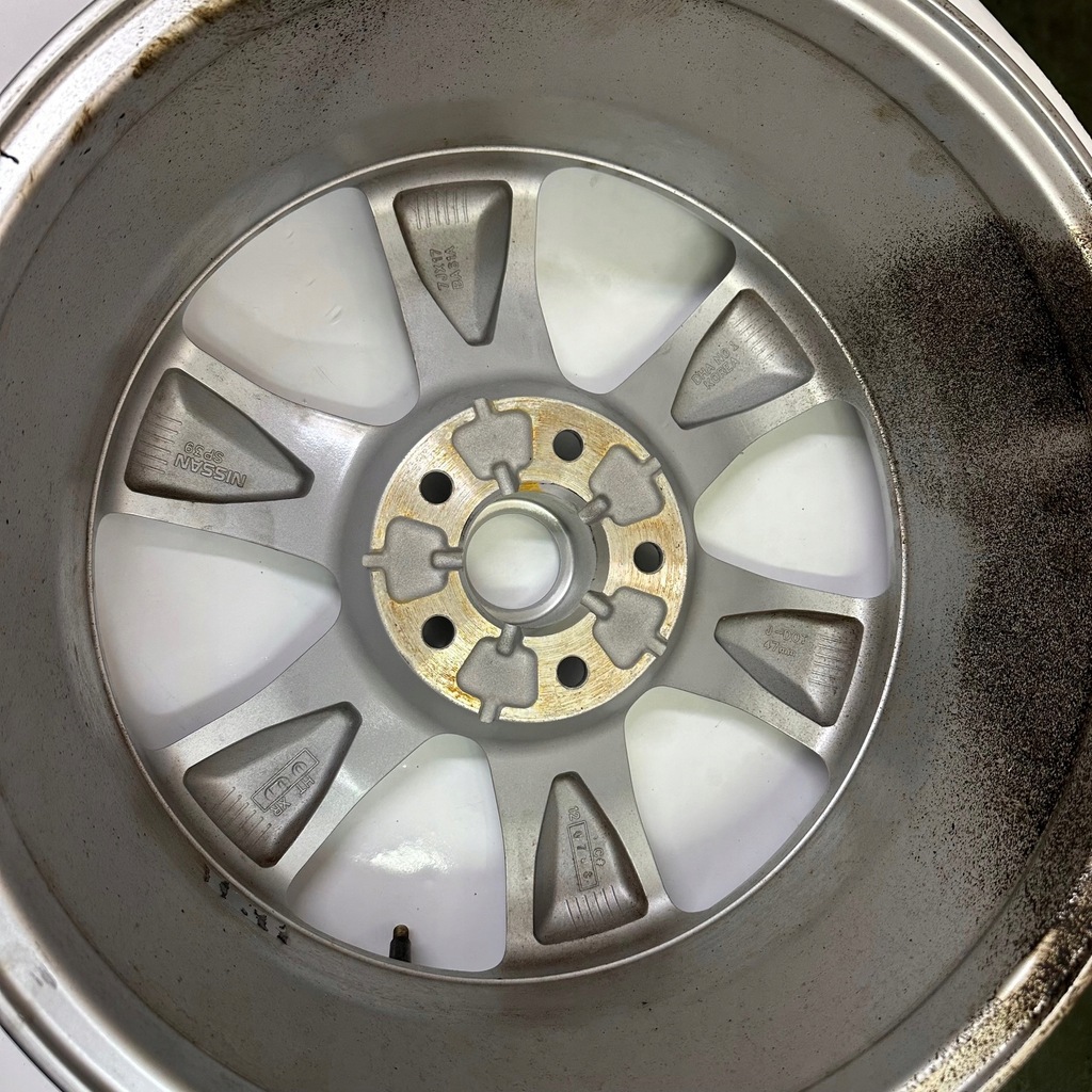 1FA Felge 17 Nissan 5x114,3 7J ET47 ø66,1 D0300-BA61A Product image