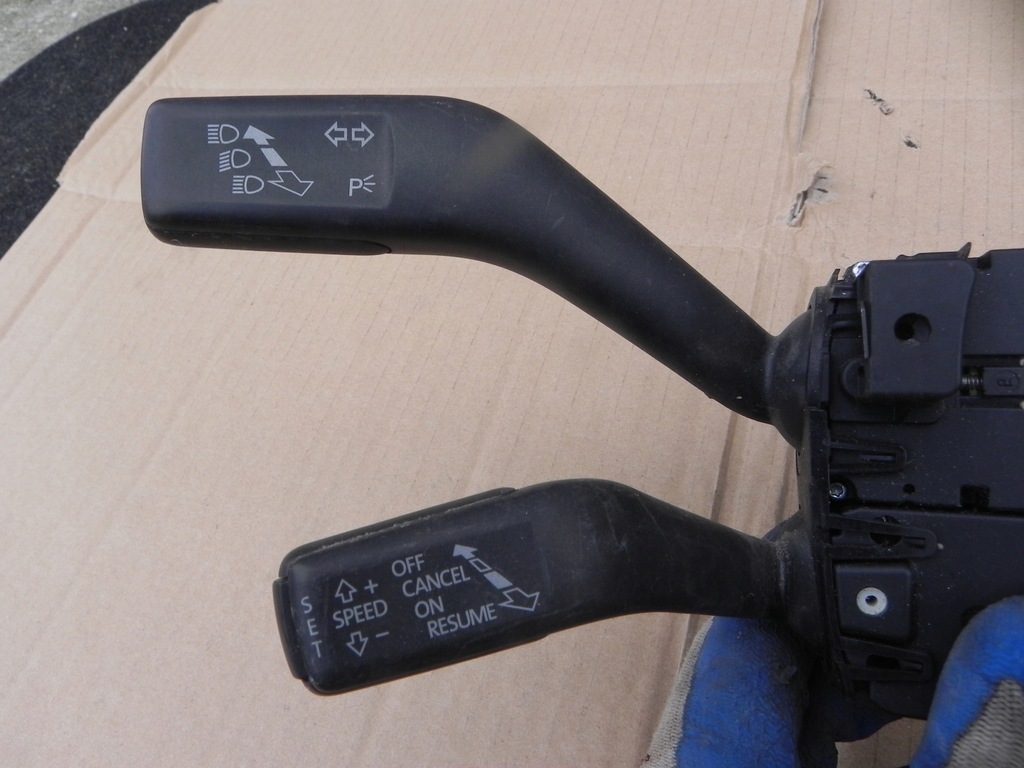 VW PASSAT B6 // TEMPOMATSCHALTER 3C9953513R Product image
