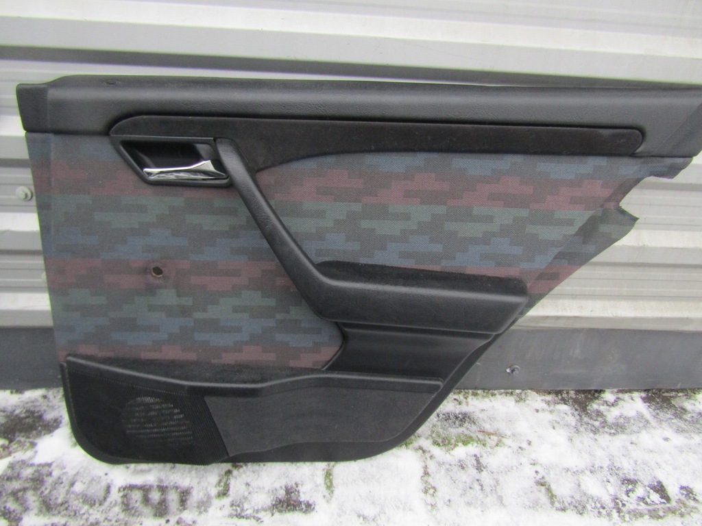 3 MERCEDES W202 93–97 BACON TÜRPOLSTERUNG 4 STÜCK SCHWARZE FARBE Product image