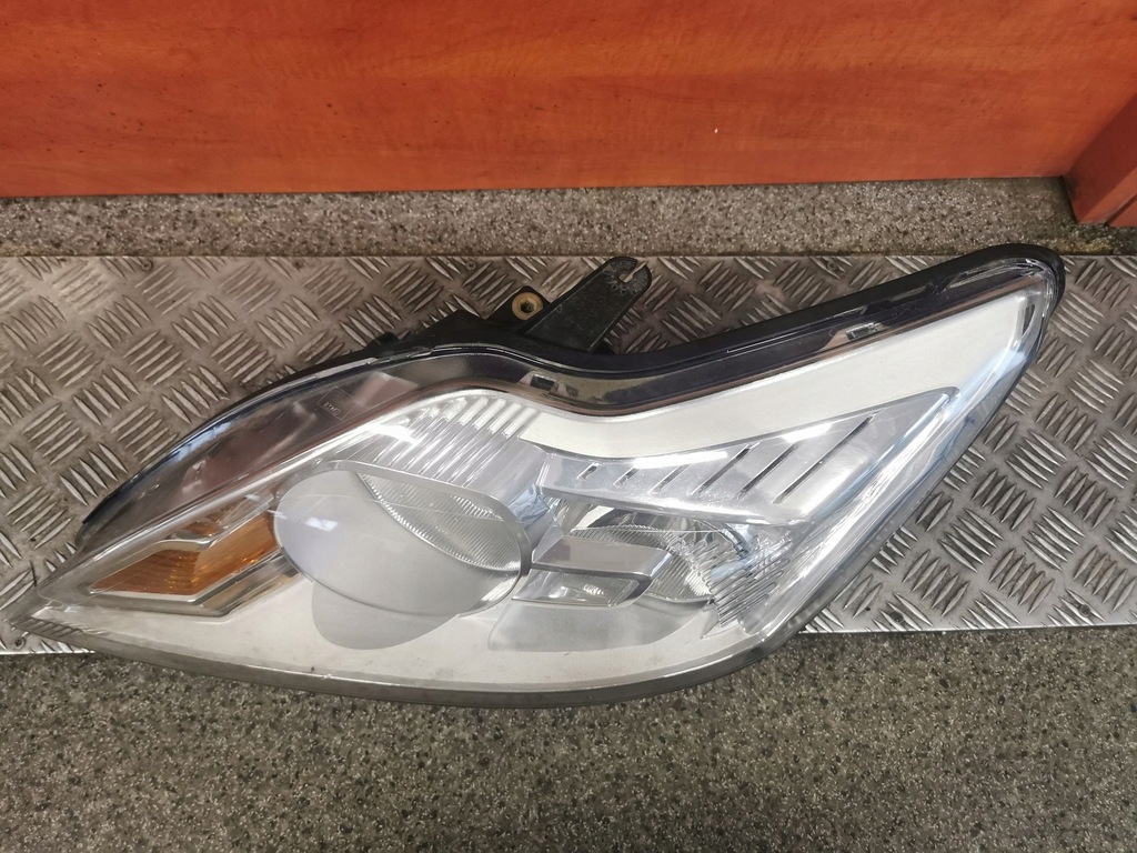 FOCUS MK2 LAMPE LINKS VORNE UK 8M51-13W030-BD Product image