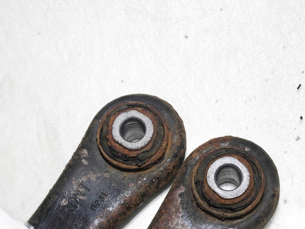 HINTERER QUERLENKER VOLVO V70 III 2,5 T Product image