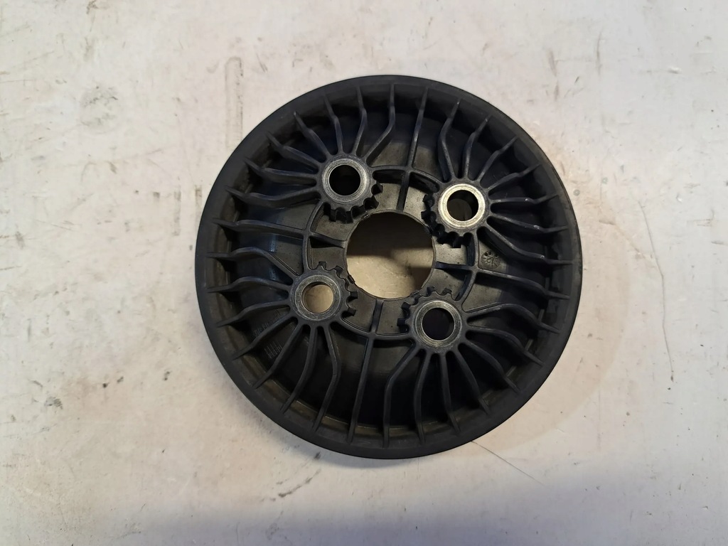 Volvo S80 2013 Wasserpumpen-Riemenscheiben Product image