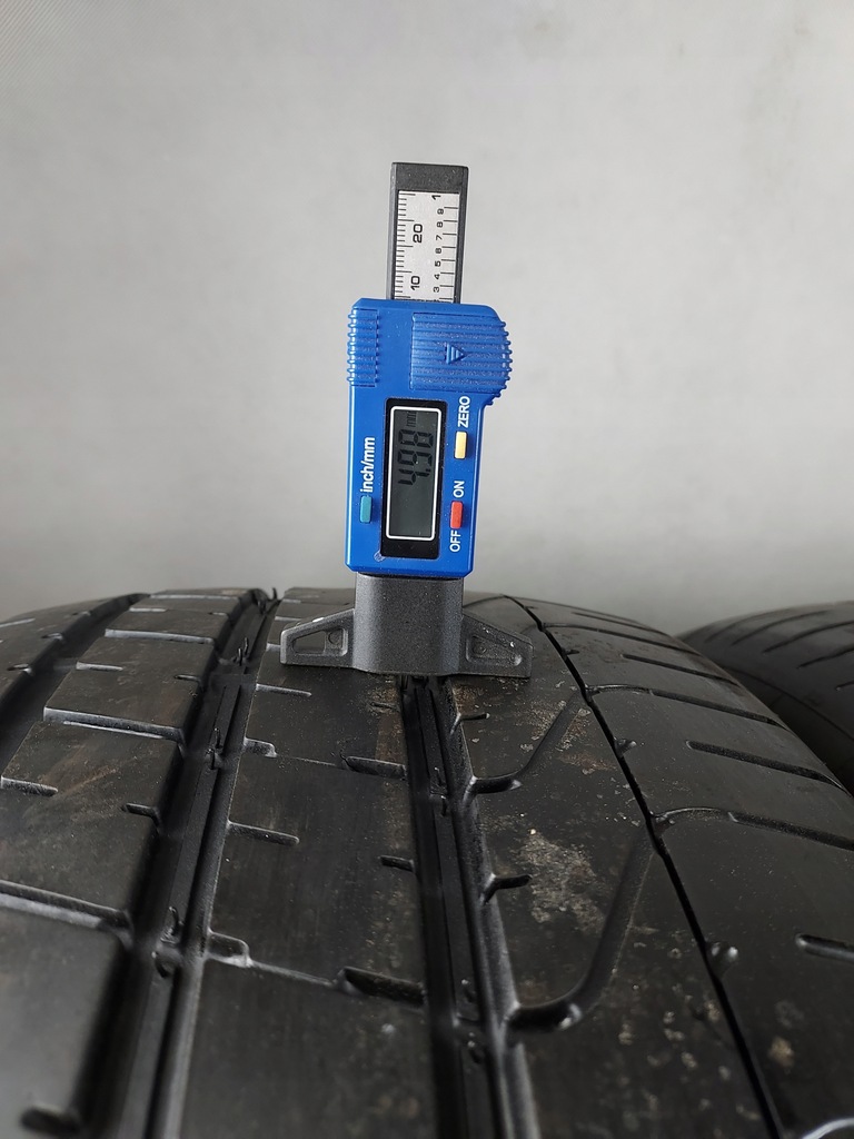 Pirelli P Zero 265/40ZR21 105 Y Product image