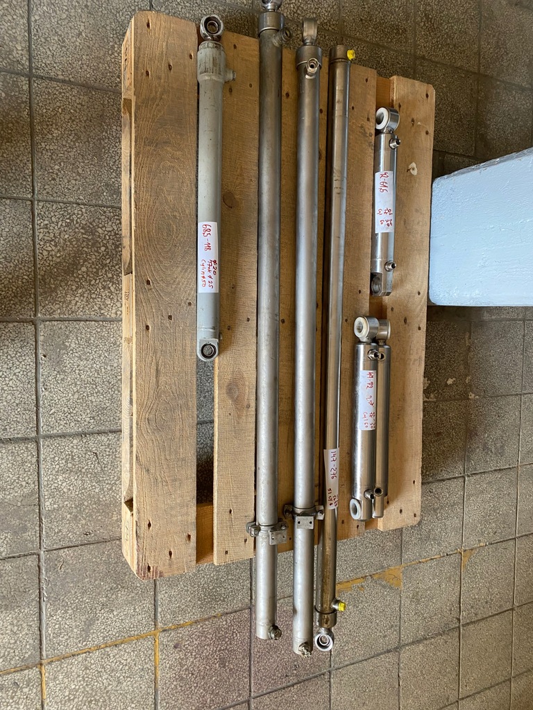 HYDRAULIKZYLINDER 68,5-118 Product image