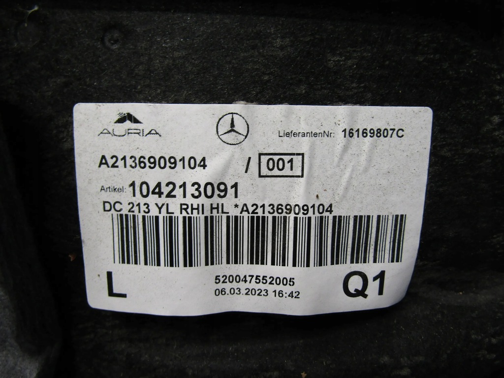 Mercedes E W213 Radlauf hinten links A2136909104 Product image