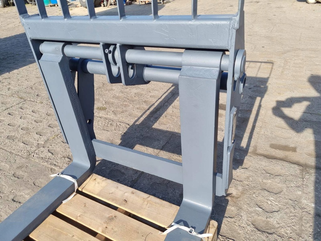 CARAT MIT KIPPGABELN PFB 5 Tonnen * MANITOU * MERLO * Import Deutschland Product image