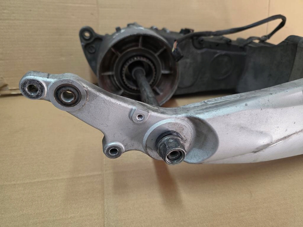 Suzuki Burgman An 650 02-12 Drive-Übersetzungsschwinge Product image