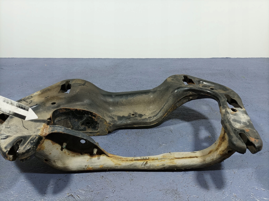 BMW X6 E71 Sprunghalterung zur Montage des Automatikgetriebes 6786745 Product image