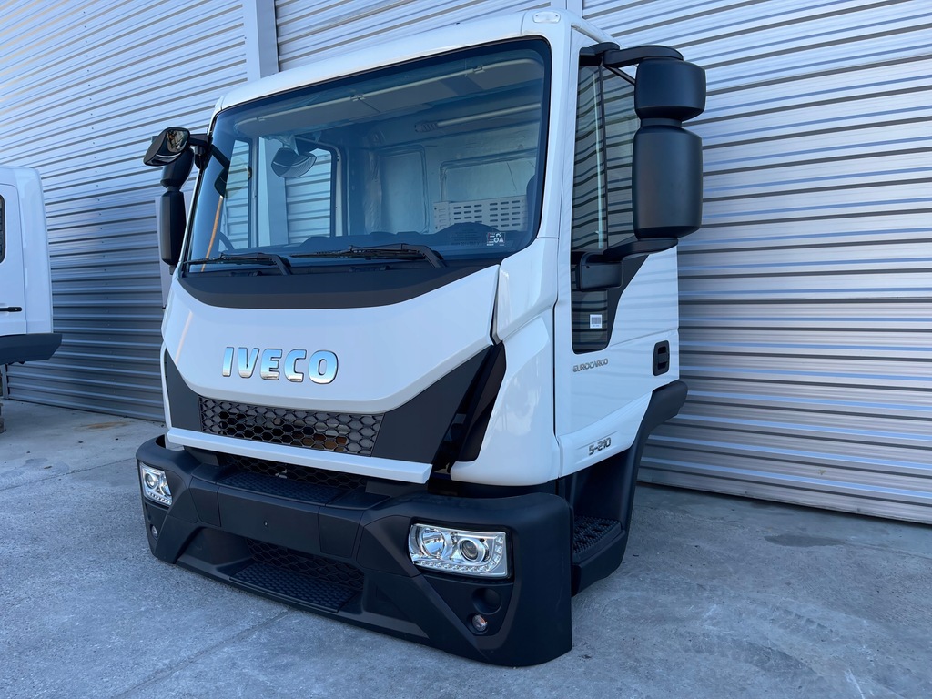 IVECO EUROCARGO MLC 75, 120.150 TAGE KABINE HOHER STOßSTANGE Product image