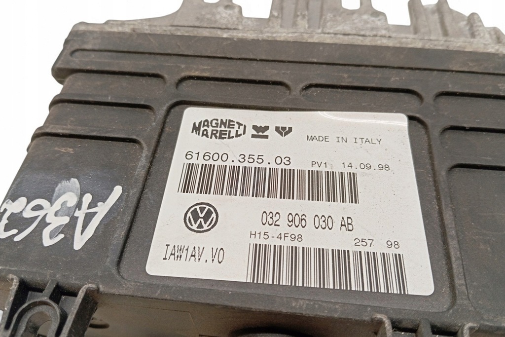 ECU VW Polo Motorsteuereinheit (9N_) 032906030 AB 2001 Product image