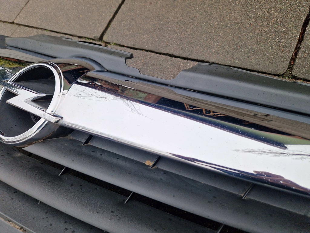 Opel Corsa D Vor dem Aufheben der vorderen Stoßfänger Dummy Chrom 13179940 06-2011 Product image