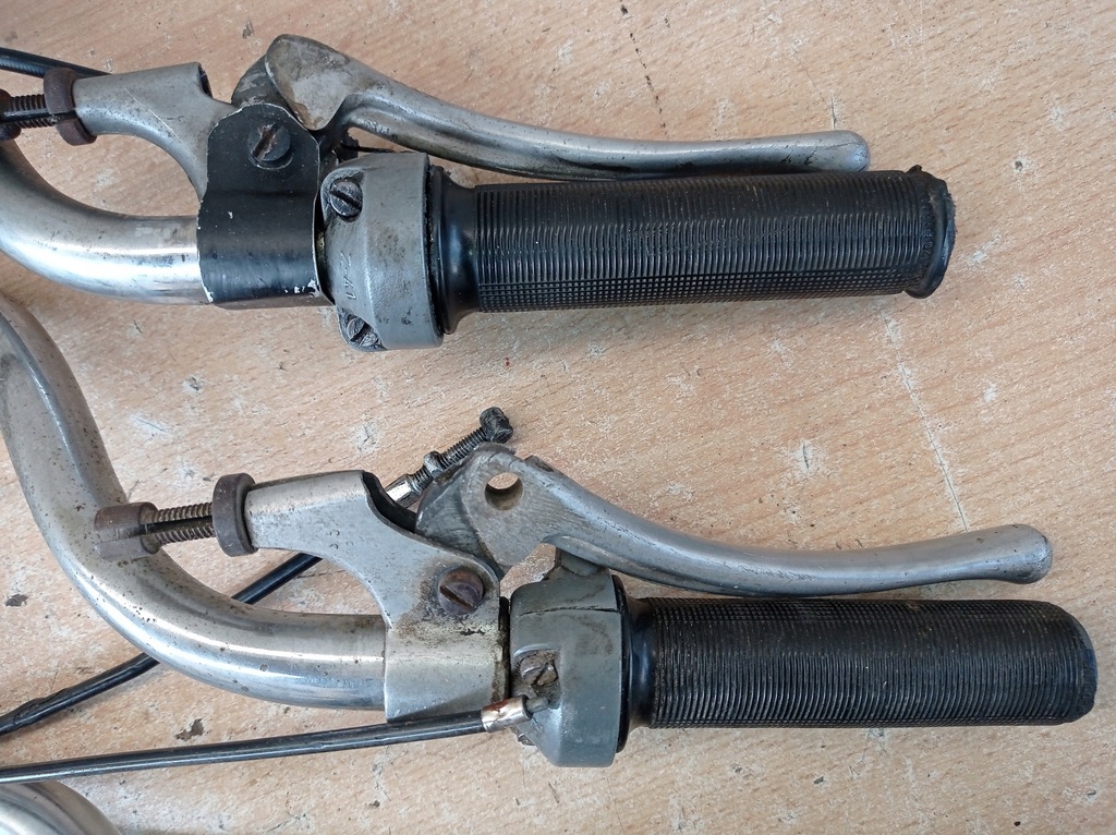 WSK - Vögel - Lelek - Lenkrad mit Türgriffen - 4 Stücke (1,2,3,4) Product image