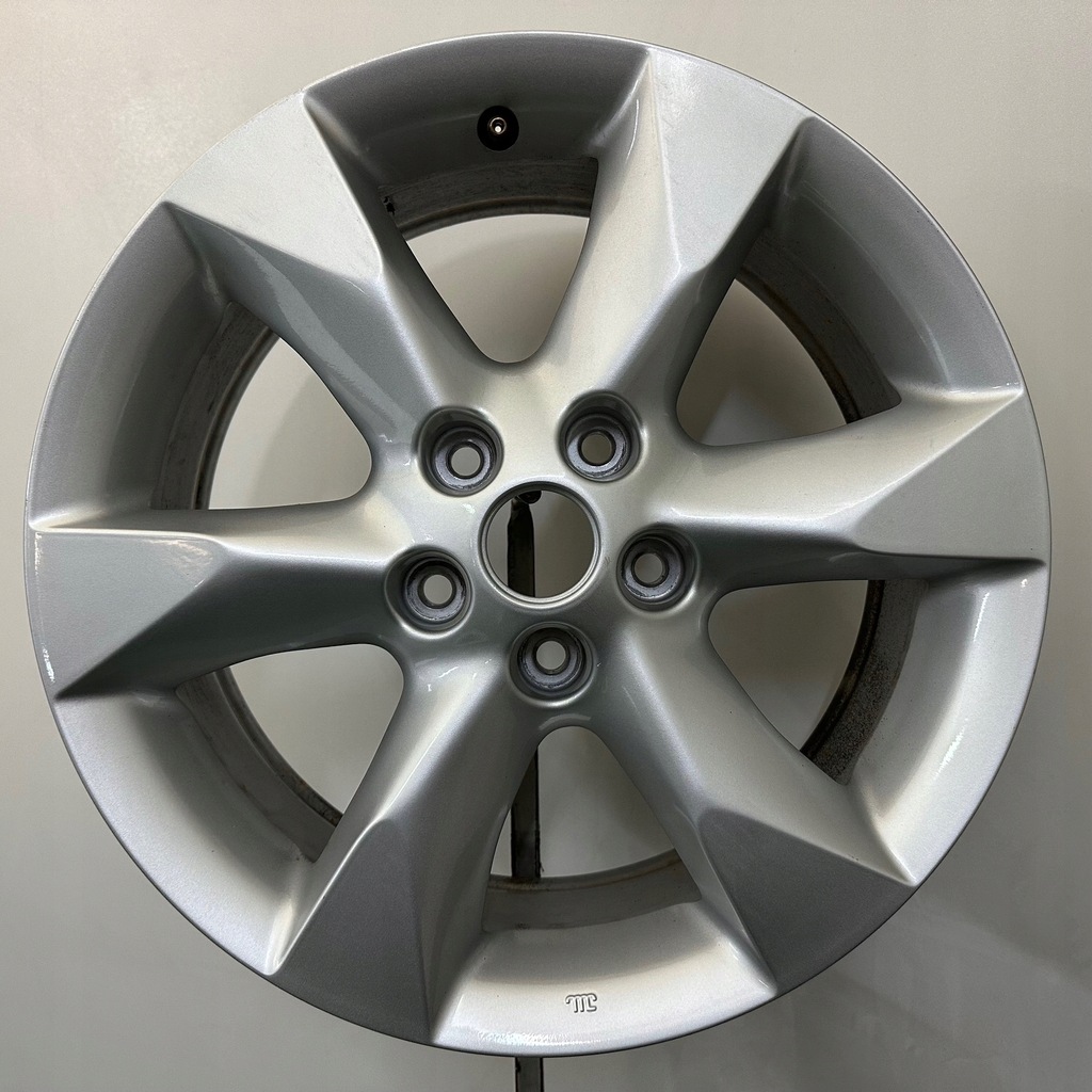 1FA Felge 17 Nissan 5x114,3 7J ET47 ø66,1 D0300-BA61A Product image