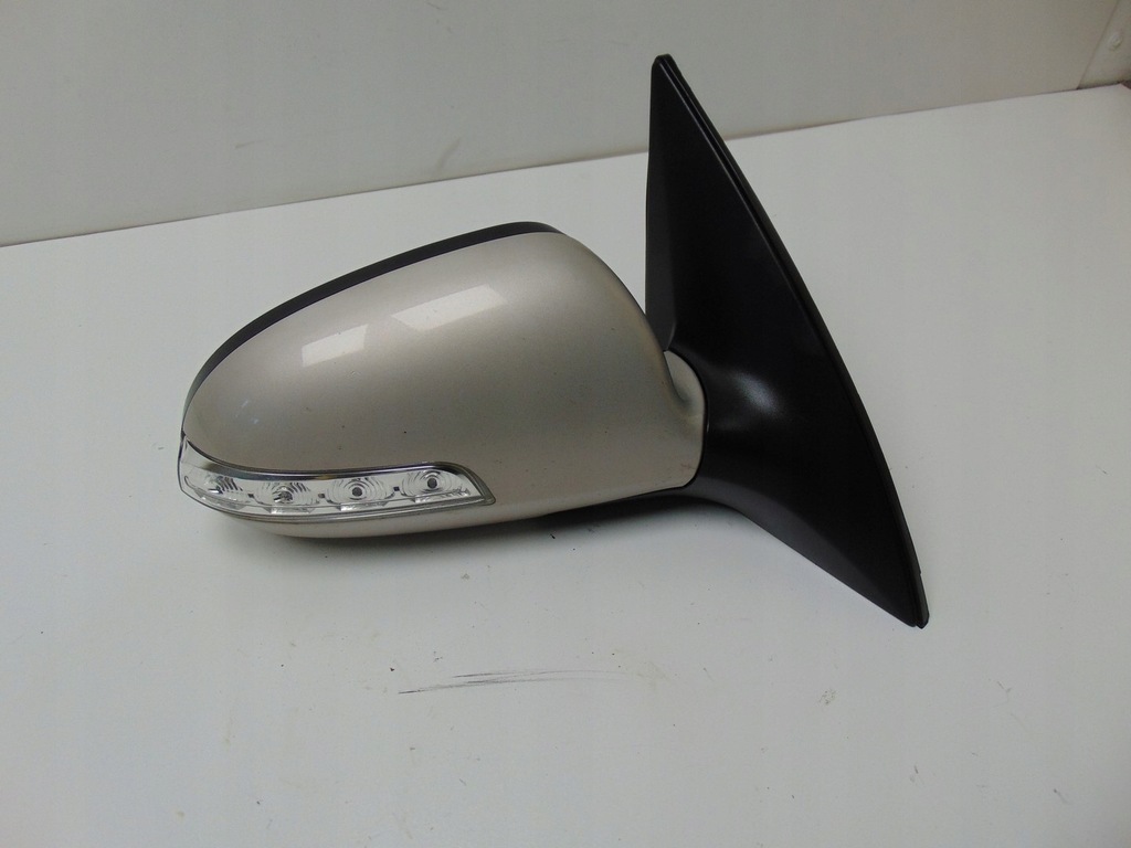 SPIEGEL RECHTS HYUNDAI I30 1 LIFT 8 PIN EUROPA 87620-2R700 Product image