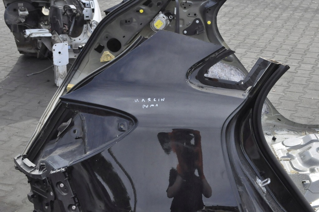FORD PUMA II MK2 GESAMTES HINTERES ASS-BAD HINTERER RIEMEN LINKS RECHTS VIERTEL Product image