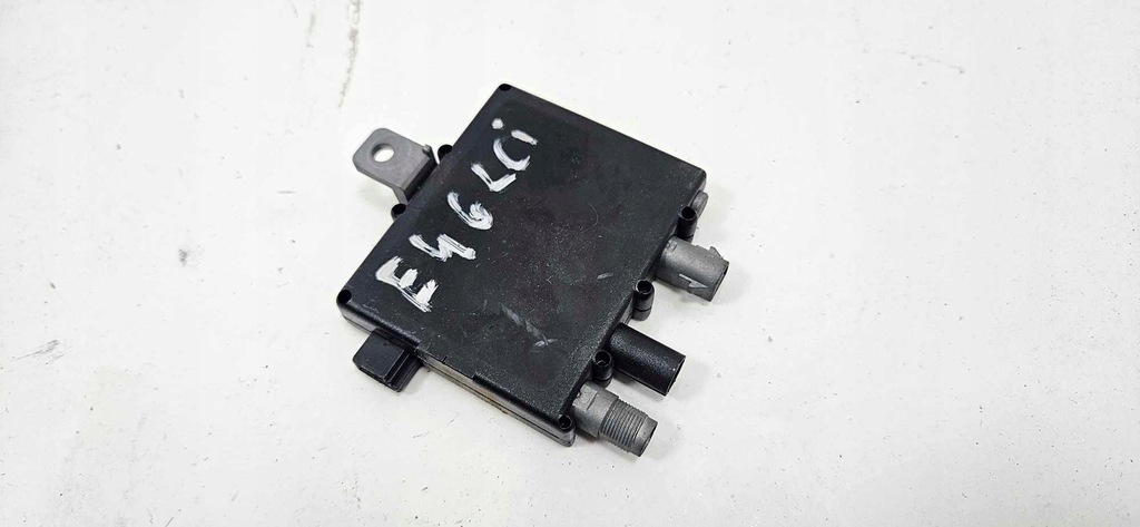 BMW E46 Antennenverstärker 6906071 Product image