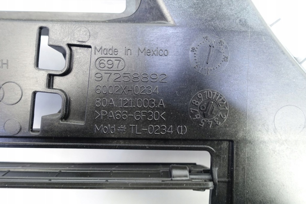 KÜHLERLÜFTERGEHÄUSE AUDI Q5 80A121003A Product image