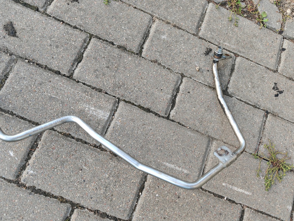 ÖLLEITUNG, AUDI A4 B8 A5 8T GETRIEBE 8K0317826AE 8K0317818BN Product image