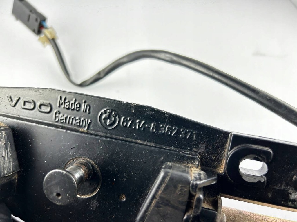 BMW OE 67148362371 8362371 Kofferraumdeckelschloss Product image