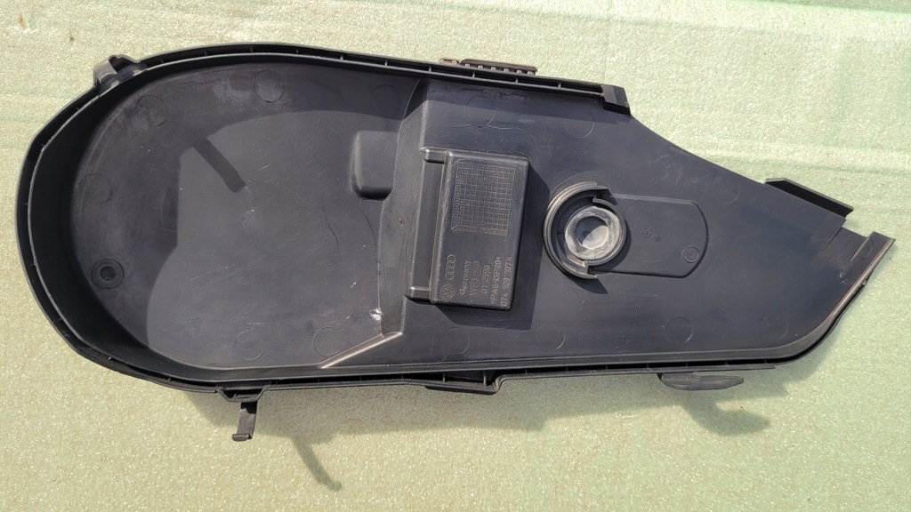 AUDI A6 C4 VW T4 2.5 TDI ABDECKUNG STEUERGEHÄUSE 074109107K Product image