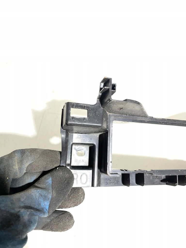 MONTAGE RADIORAHMEN RENAULT KANGOO II 2 LIFT - 280382416R Product image