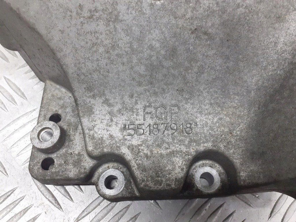 EINSPRITZPUMPENBEFESTIGUNG FIAT CROMA II 1.9 Product image