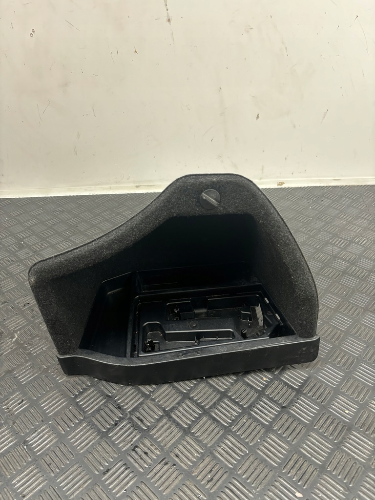 BMW F30 F80 KOFFERRAUMHANDSCHUHGEHÄUSE 7239175 Product image