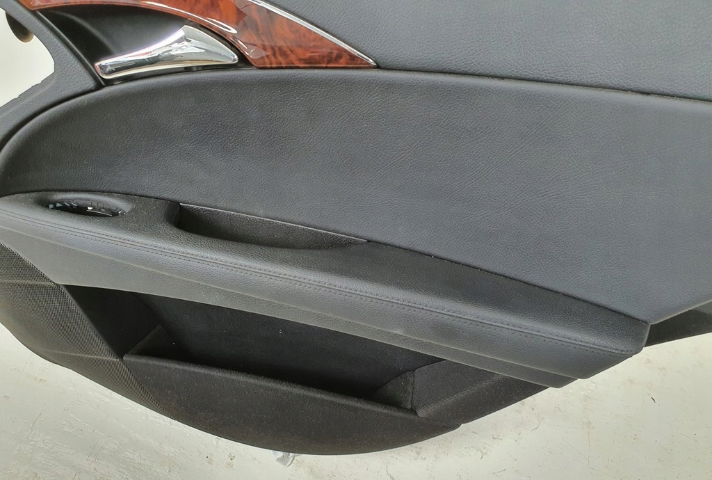 POLSTERUNG, TÜRSEITE, RECHTS HINTEN MERCEDES W211 Product image