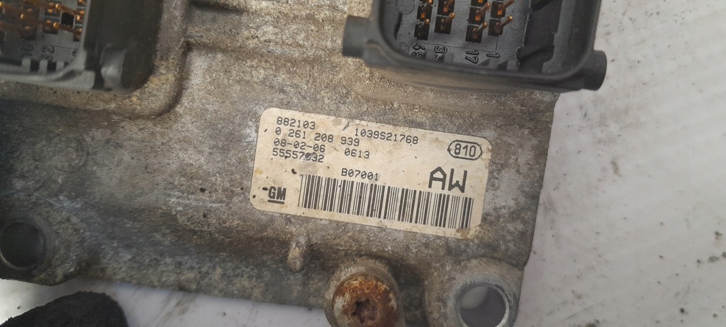 Opel Corsa D 1.0 Starter -Set 55557932 0261208939 Product image