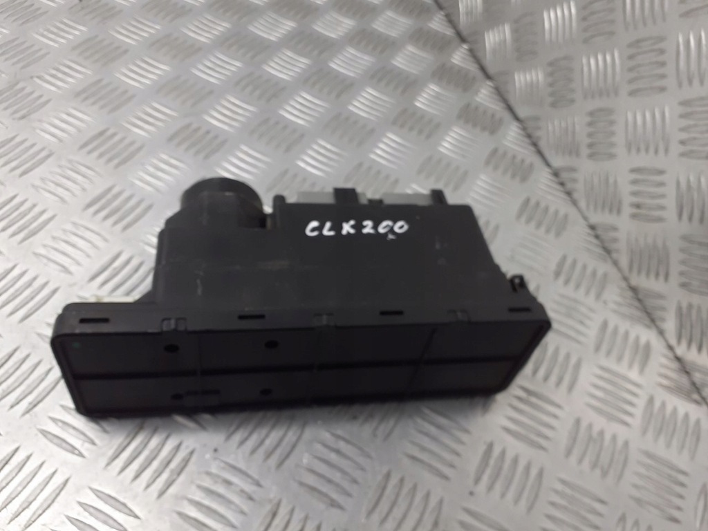 ZENTRALVERRIEGELUNGSPUMPE MERCEDES W208 CLK200 2088001148 Product image