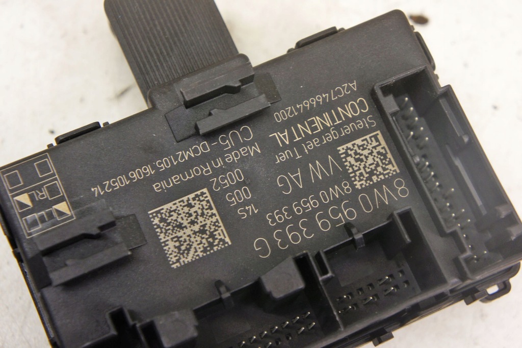 KT018 Audi A4 B9 Türmodul links vorne 8W0959393G Product image
