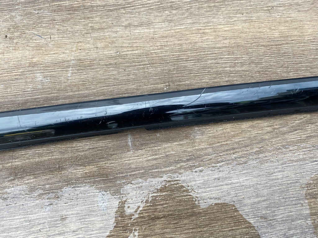 MERCEDES W254 TÜR-SKIPPERLEISTE A2547301800 Product image