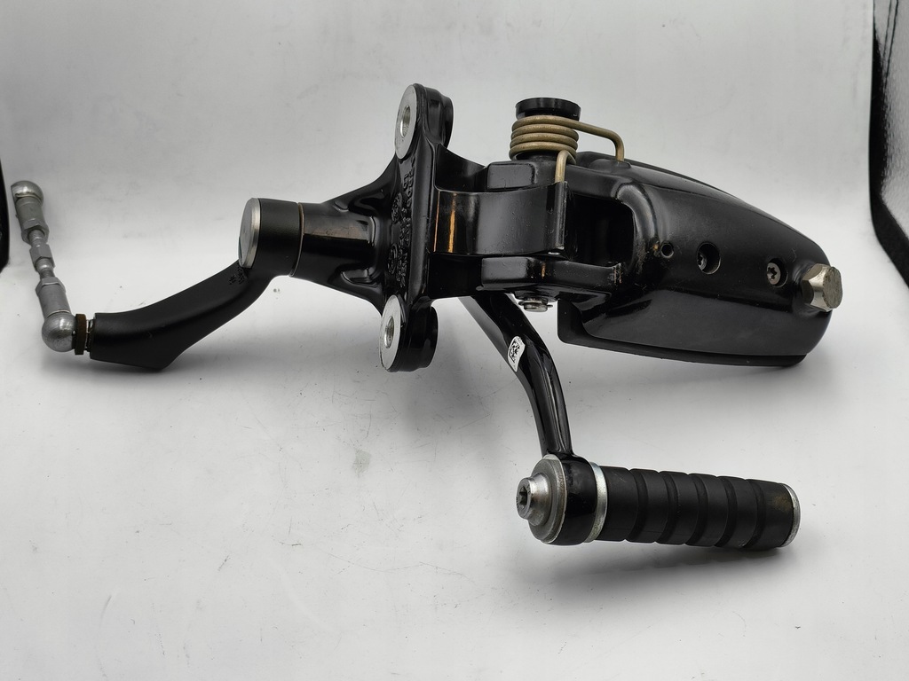 FUSSRASTEN-SET LINKS SCHALTHEBEL BMW R18 B K35 Product image