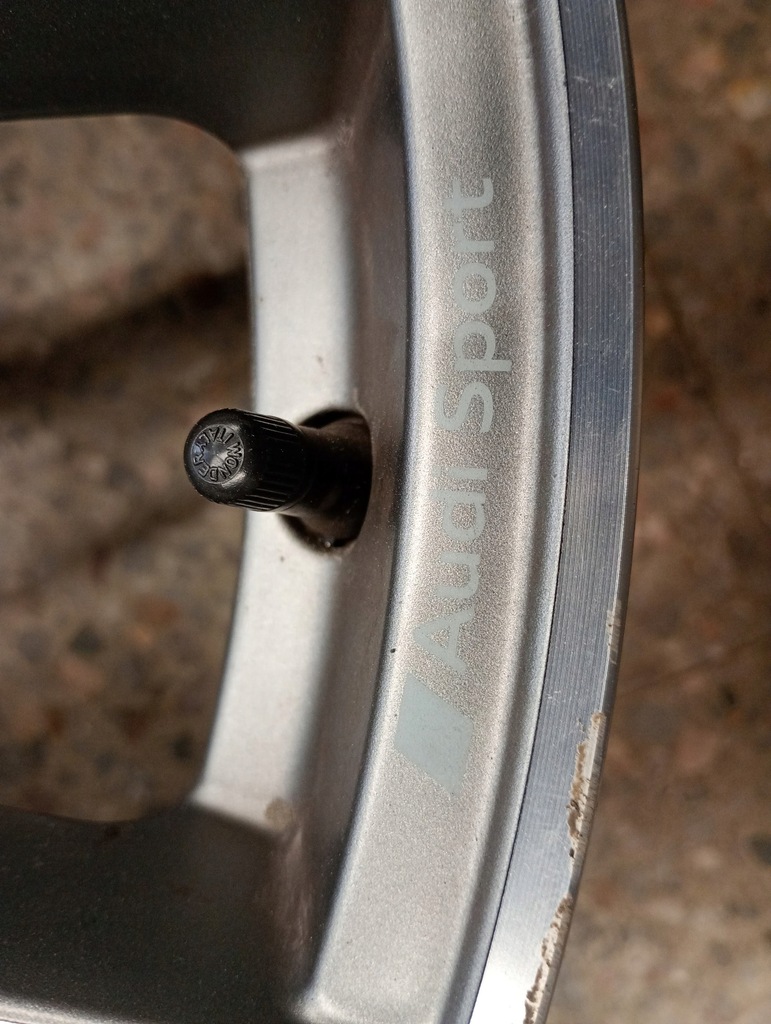 8W0601025DH Aluminium RIM 8.5JX19H2 ET40 5X112 ADI SPORT A4 B9 8W A5 S5 Product image