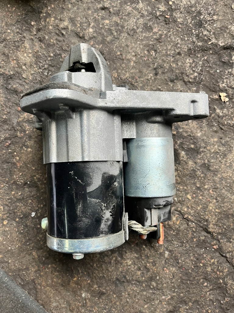 86 RENAULT NISSAN DACIA ANLASSER 233006662R Product image