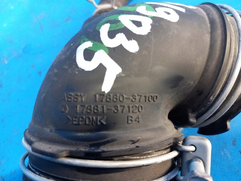Luftfilterschlauch TOYOTA PRIUS - 30 09-17 1788137120 Product image