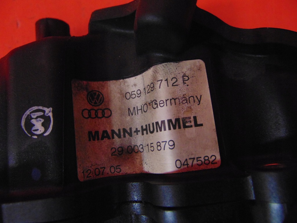AUDI A4 B7 8E 8E2 04- 3.0 TDI A6 C6 Ansaugkrümmer rechts 059129712P Product image