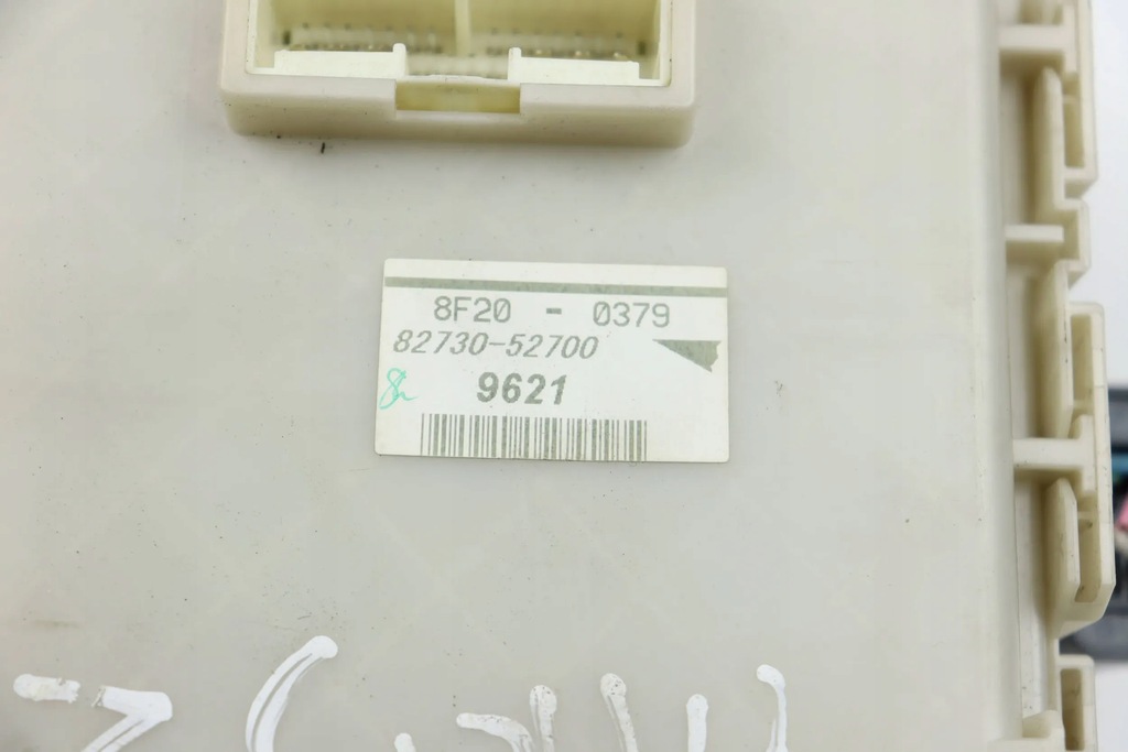 TOYOTA YARIS II-MODUL-SICHERUNGSKASTEN 82730-52700 Product image